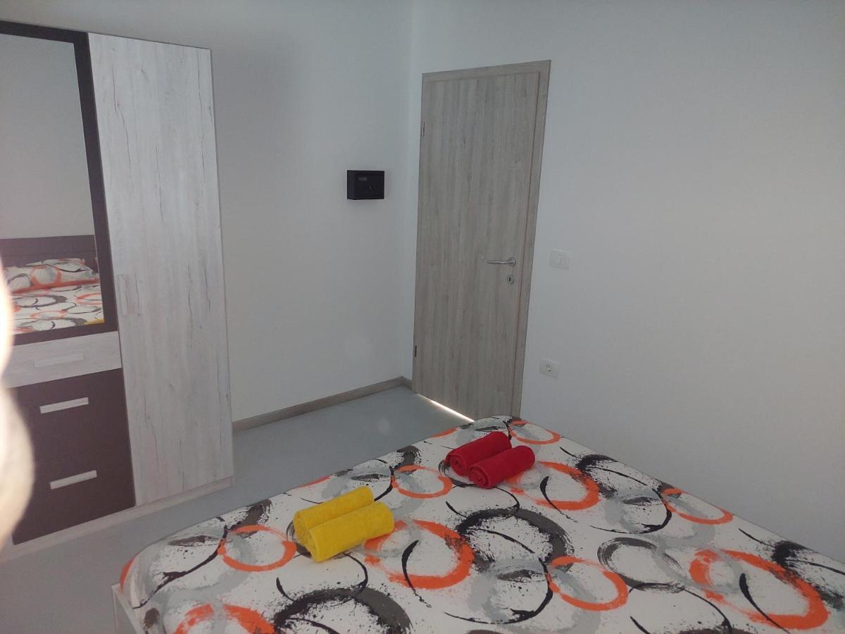 Apartma Rene Izola Luaran gambar